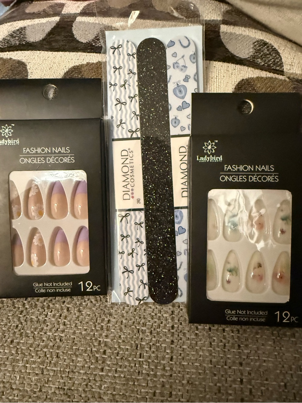Fashion Press-On Nail Set — Pink & Nude with Floral Accents. MINI NAIL BUNDLE